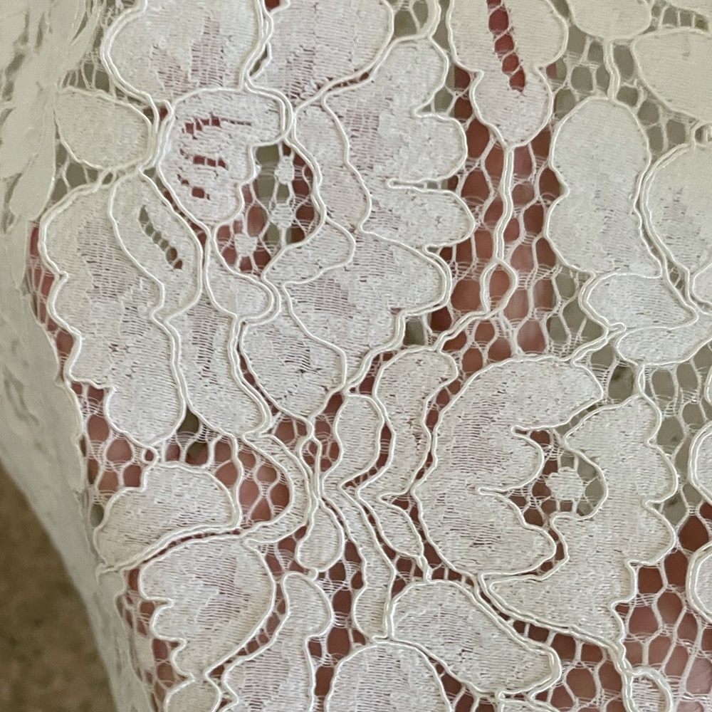 Loft Lace Blouse - Picture 2 of 3